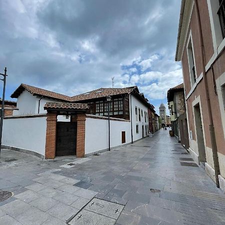 Apartamento Del S XVI En El Casco Historico De Luanco Luaran gambar