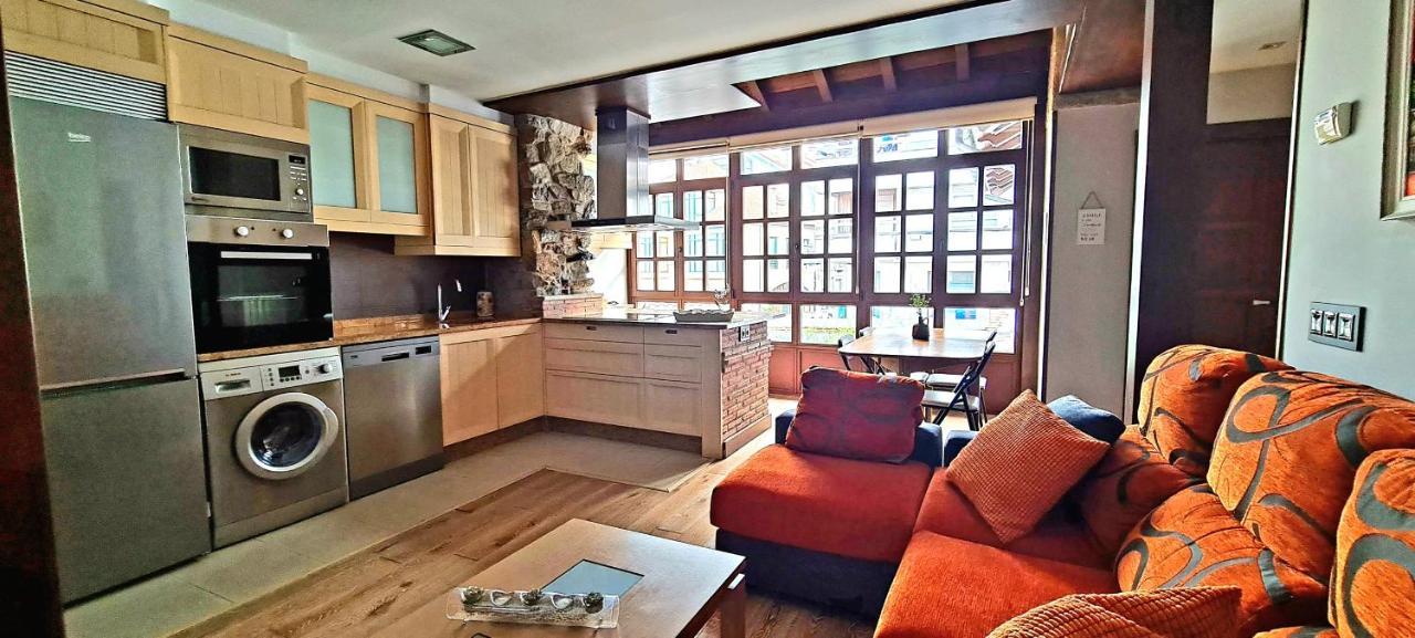 Apartamento Del S XVI En El Casco Historico De Luanco Luaran gambar